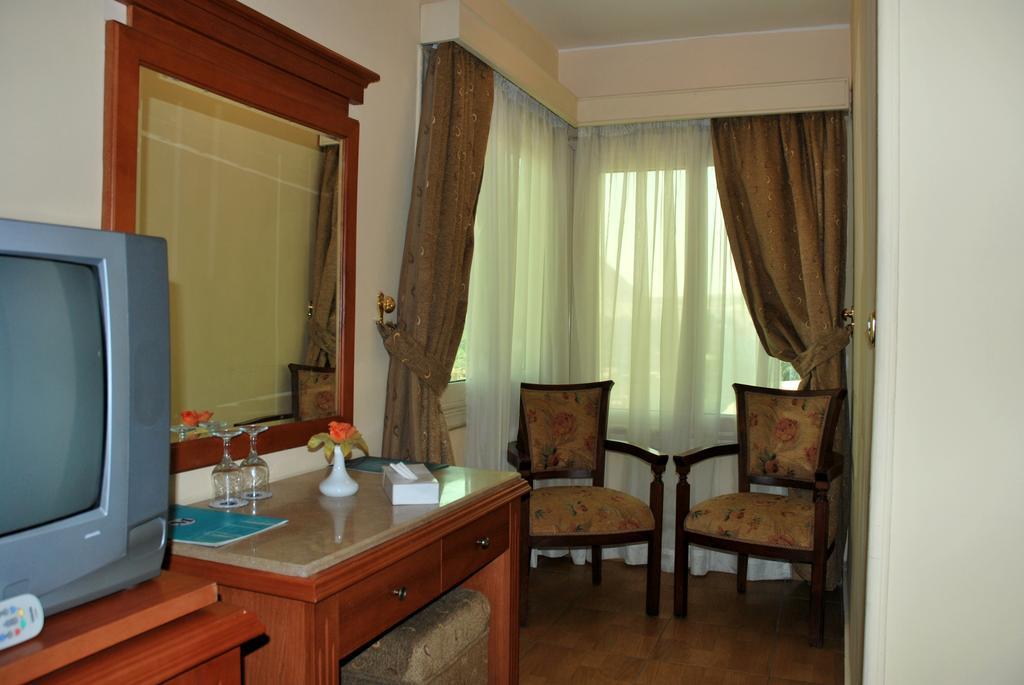Tiba Pyramids Hotel Giza Phòng bức ảnh